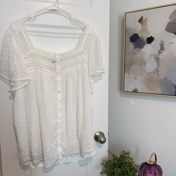 torrid Tops - Torrid White Swiss Dot Button-Front Top Size 3